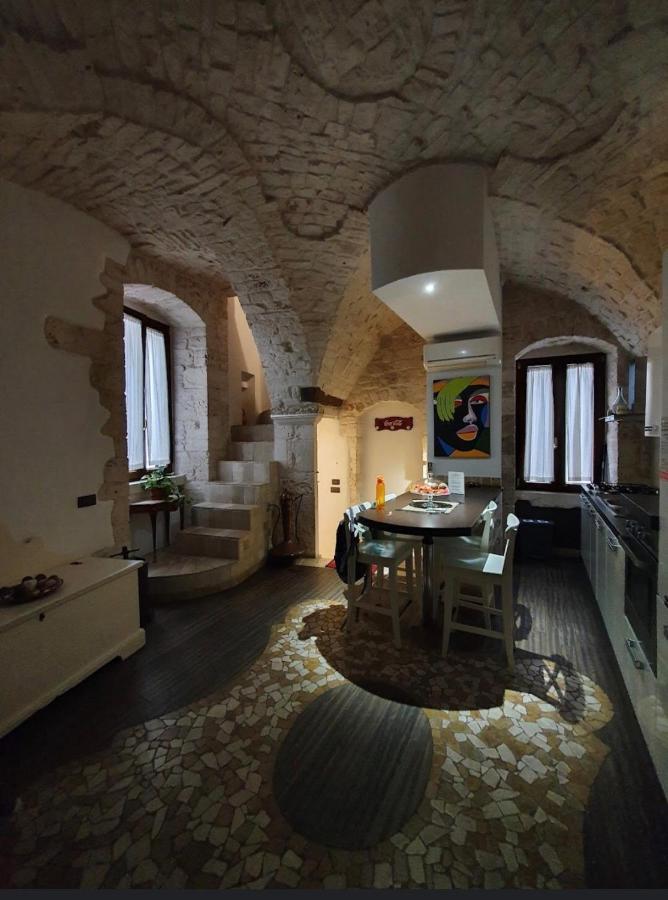 L'Angolo Di Gaudi, Casa Mila Bed & Breakfast Putignano Eksteriør bilde